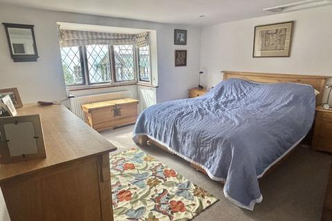2 bedroom semi-detached house for sale, Balcombe village centre