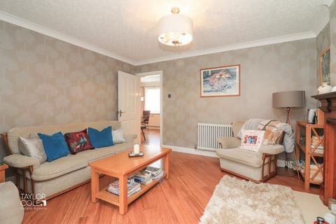 11 Stonehaven, Amington, Tamworth, B77 3QX
