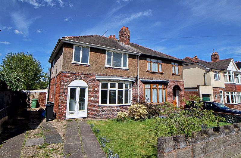 Turls Hill Road, SEDGLEY, DY3 1HQ 3 bed semidetached house £195,000