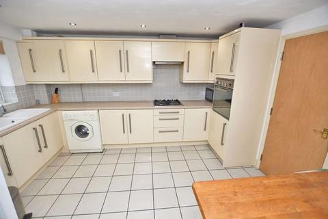 4 bedroom end of terrace house for sale, West Street, Maidstone