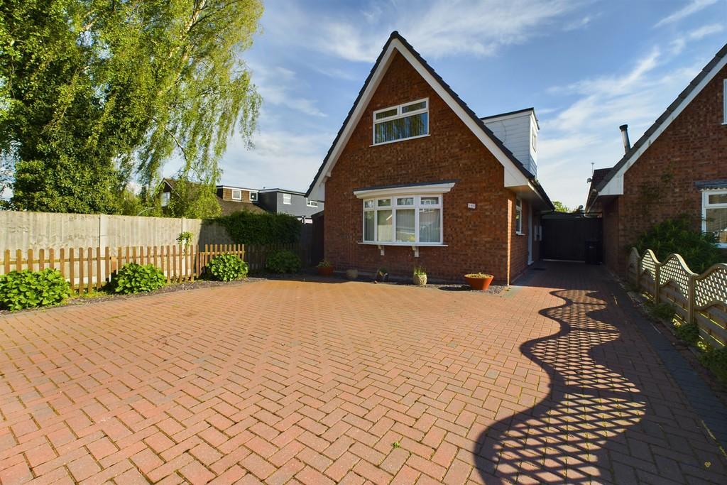 Park Road, BartonunderNeedwood 2 bed detached house for sale £300,000