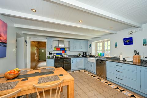 4 bedroom detached house for sale, Milldale, Alstonefield