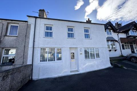 3 bedroom terraced house for sale, Llanllechid, Gwynedd
