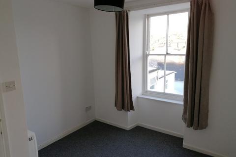 1 bedroom apartment to rent, Lower Market Street, Penryn TR10