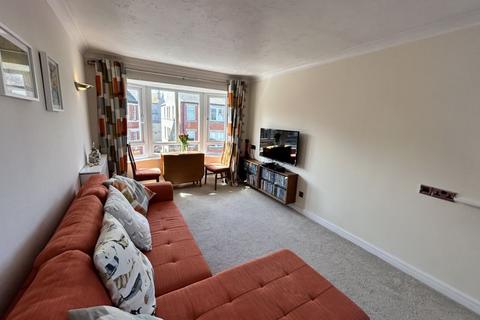 1 bedroom apartment for sale, Penrhyn Avenue, Rhos on Sea