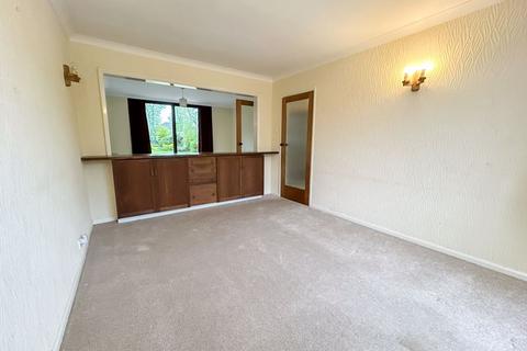 37 Lindrosa Road, Sutton Coldfield, B74 3LB