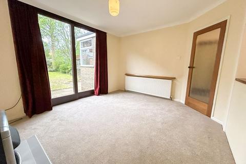 37 Lindrosa Road, Sutton Coldfield, B74 3LB