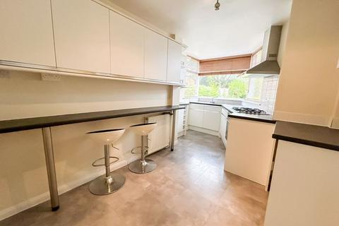 37 Lindrosa Road, Sutton Coldfield, B74 3LB