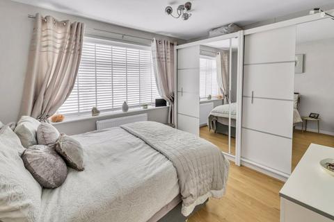5 Bamford Close, Bury, BL9 7TR