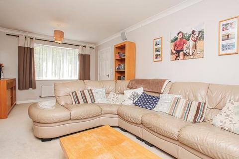 3 bedroom terraced house for sale, Hart Close, Banbury