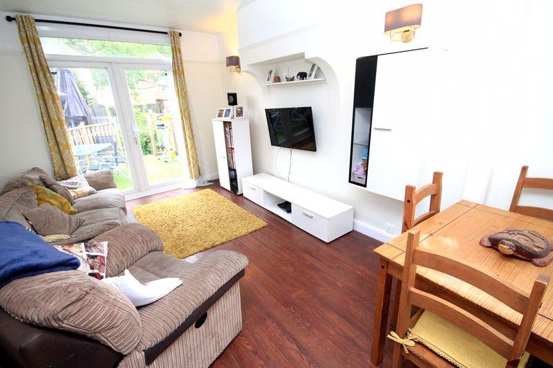 Ruislip Close, Greenford 2 bed property for sale £360,000