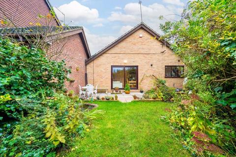 24 Rodmell Close, Hayes, UB4 9RS