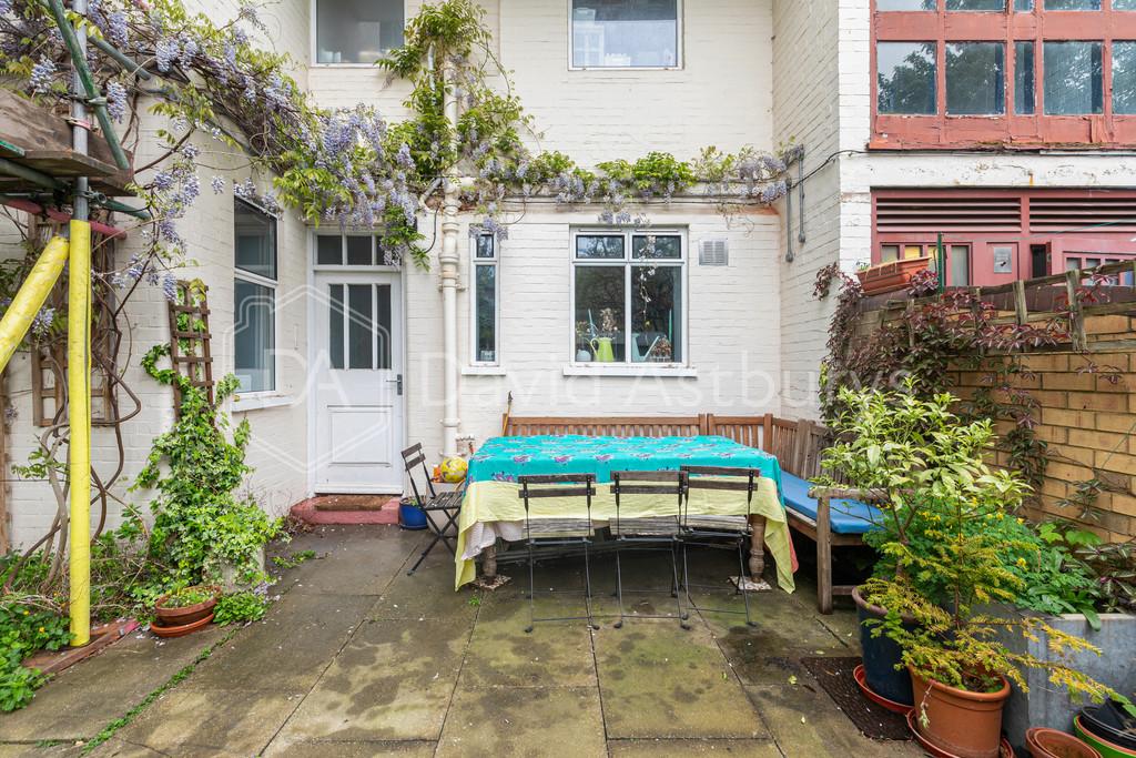 2904202425 DAISL 4 Tressell Close  N1 2 EZ 012