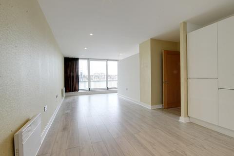 1 bedroom apartment to rent, Capital East Apartments, Western gateway, E16