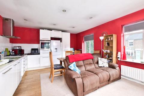 2 bedroom apartment for sale, Bois Moor Road, Chesham