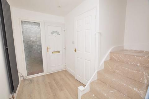 3 bedroom terraced house to rent, Langtons Meadow, Slough