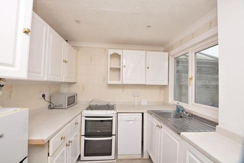 3 bedroom terraced house to rent, Langtons Meadow, Slough