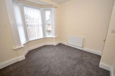 2 bedroom apartment to rent, Coleridge Avenue, South Shields