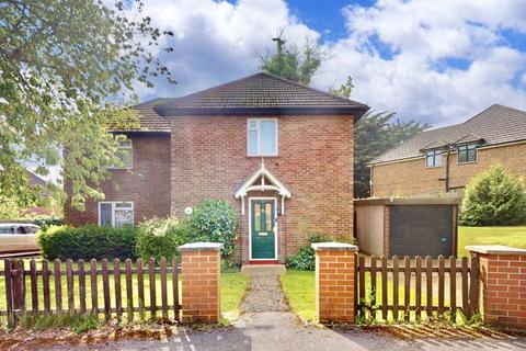 231 Swakeleys Road, Ickenham, Uxbridge, UB10 8DR