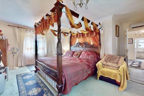 231 Swakeleys Road, Ickenham, Uxbridge, UB10 8DR