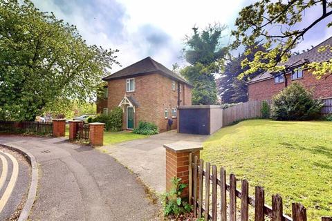 231 Swakeleys Road, Ickenham, Uxbridge, UB10 8DR