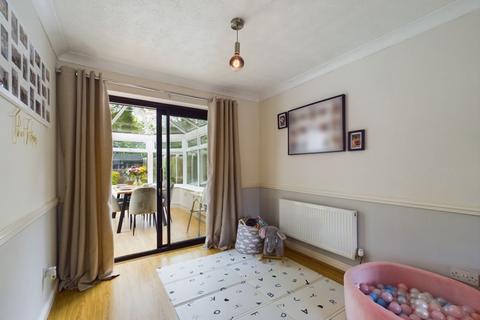 18 Cornwallis Drive, Shifnal, TF11 8UB