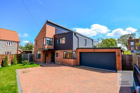 4 bedroom detached house for sale, 6 North Walsham Road, Norwich NR12
