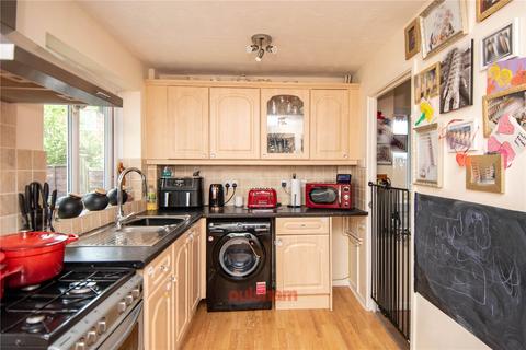 2 Grayshott Close, Bromsgrove, B61 8PT