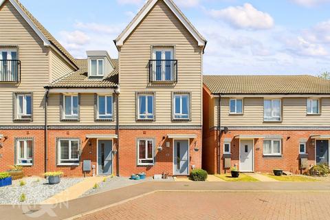 4 bedroom end of terrace house for sale, Redpoll Road, Queens Hill, Norwich