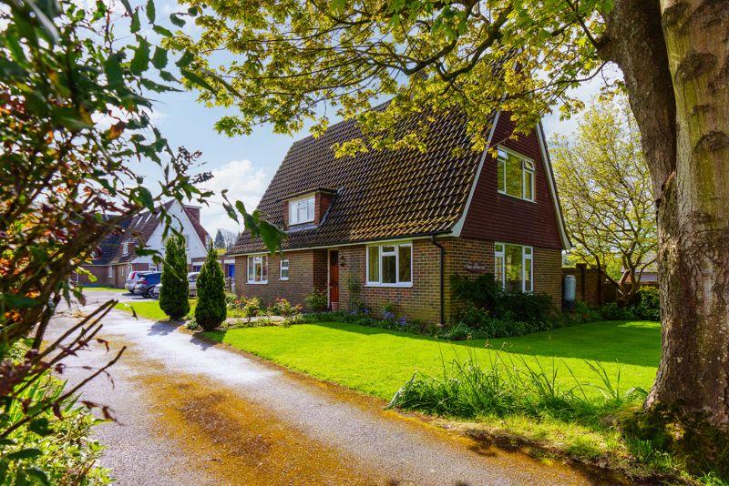 Hurst Wickham Close, Hurstpierpoint 3 bed detached house for sale £