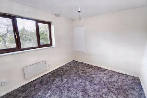 2 bedroom flat for sale, Birinus Close, High Wycombe HP12