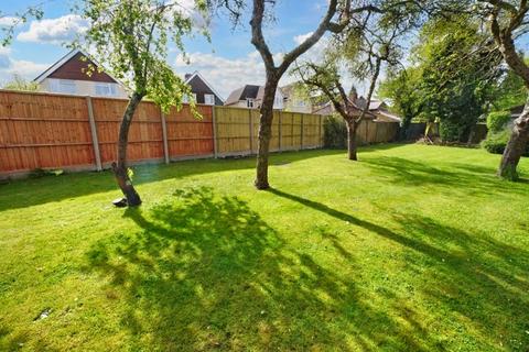14 Birinus Close, High Wycombe, HP12 3LZ