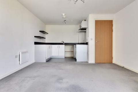 1 bedroom apartment to rent, The Decks, Runcorn