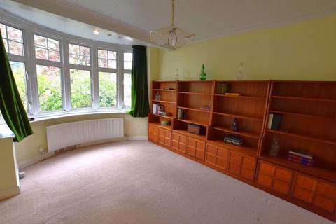 62 Walton Drive, Harrow, HA1 4XA
