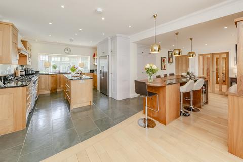 5 bedroom detached house for sale, Purley CR8