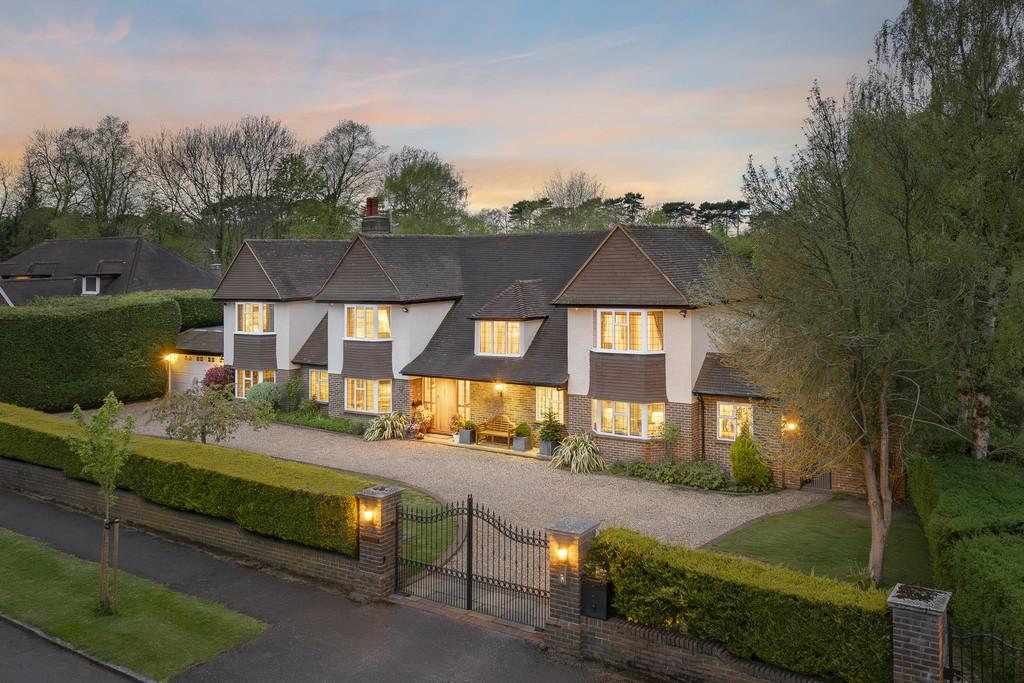 16 Woodcote Park Avenue Twilight High Res 0001  JH