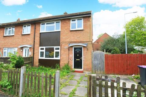 3 bedroom terraced house to rent, Meadow Close, Madeley