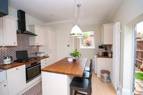 15 Avenue Terrace, Westcliff-on-sea, SS0 7PL