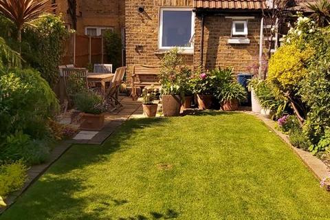 15 Avenue Terrace, Westcliff-on-sea, SS0 7PL