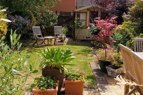 15 Avenue Terrace, Westcliff-on-sea, SS0 7PL