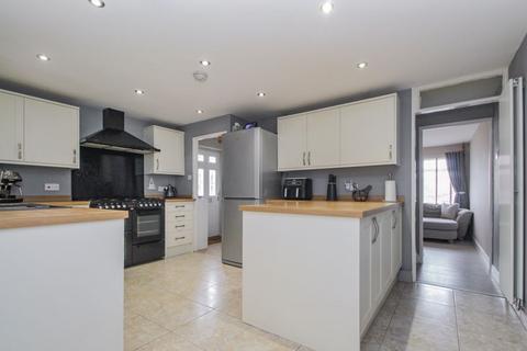 3 bedroom semi-detached house for sale, Chantry Avenue, Bedford MK42