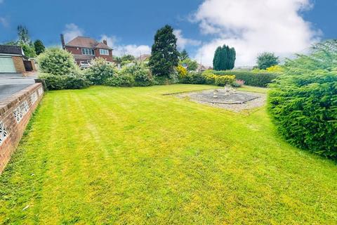 2 bedroom detached bungalow for sale, Hopyard Lane, Gornal Wood DY3