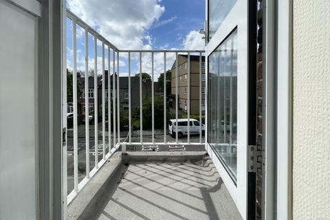 219 Regina Road, London, SE25 4TR