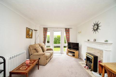 1 bedroom flat for sale, London Road, Dorchester DT1