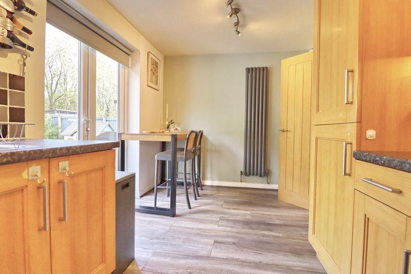 Kitchen/Dining Area