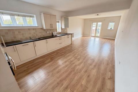 2 bedroom apartment to rent, Ash Brow, Wigan WN8