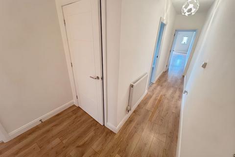 2 bedroom apartment to rent, Ash Brow, Wigan WN8