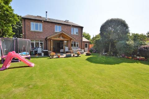 6 bedroom detached house for sale, Chapel Road, Preston PR4