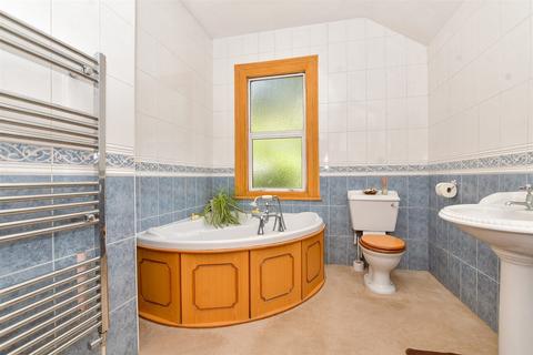 45 Lower Road, Kenley, CR8 5NH
