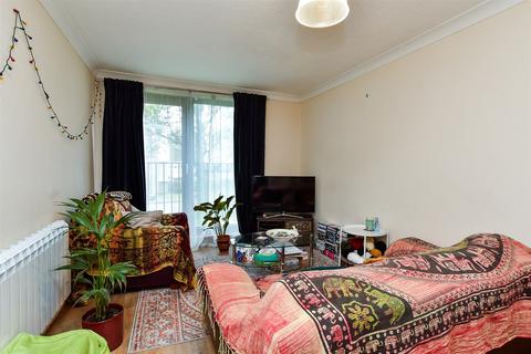 2 bedroom ground floor flat for sale, London Road, Patcham, Brighton, East Sussex